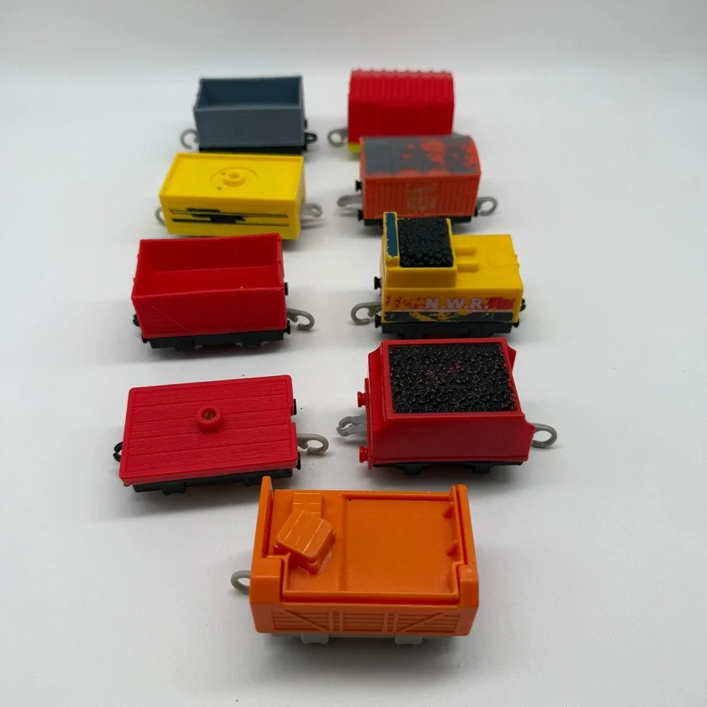 Thomas & Friends TrackMaster Lot of 17 Train Toy Engines Cars Fisher Price